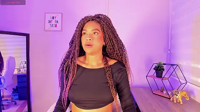 nayah   online show from October 2, 2025, 12:12 pm