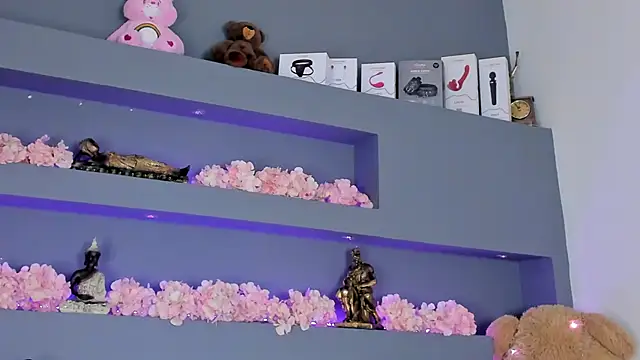 rosemonrooe online show from February 21, 2025, 5:09 pm