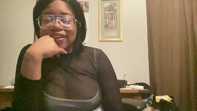 Snapshot of MommyConfident chatting on June 11, 2026, 6:55 am MommyConfident online show from June 11, 2026, 6:55 am
