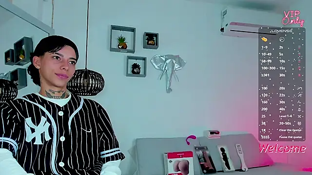 AmberAdams  online show from January 17, 2026, 3:50 pm