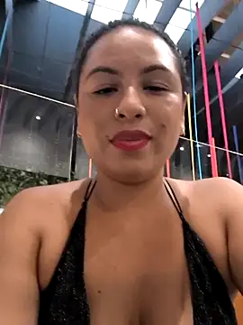 Francesca ferrari online show from February 22, 2025, 9:59 pm