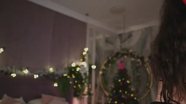 Meow Nancy online show from December 24, 2024, 8:33 am