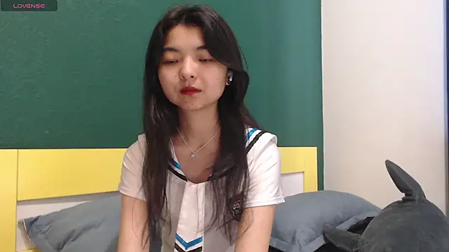 Shy Kira online show from April 14, 2026, 8:53 am