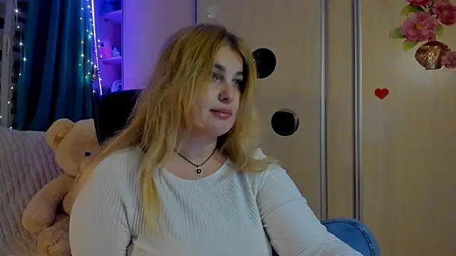 CoraSwon online show from March 20, 2026, 7:19 pm