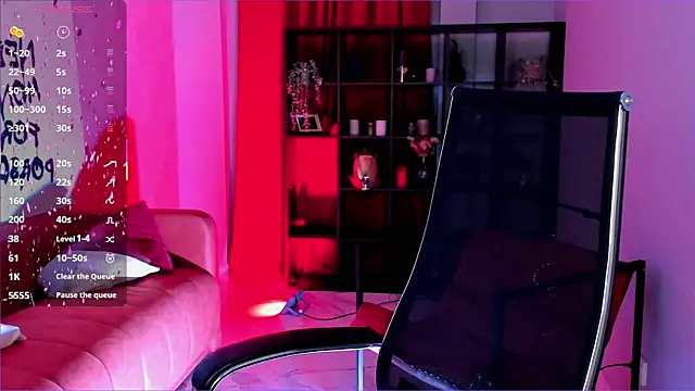 LanaBaker online show from November 28, 2025, 2:58 am