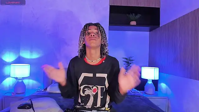 Maxim-Walker online show from March 22, 2025, 3:09 am