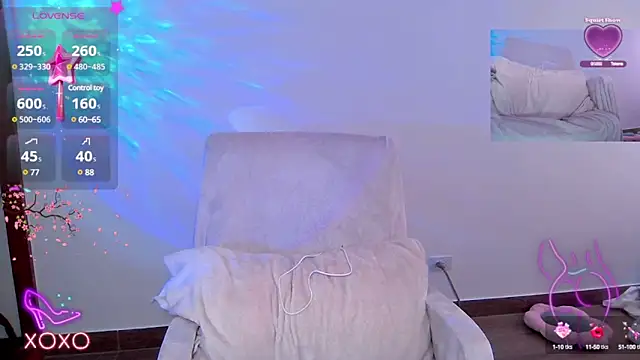 HollyDominic online show from December 29, 2024, 9:30 pm