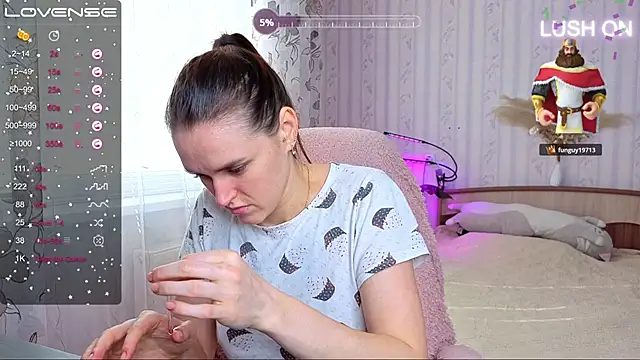 Bella  Swoon online show from February 23, 2026, 9:17 am