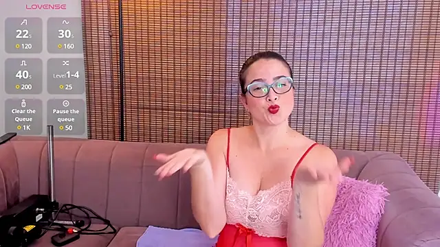 Snapshot of ariana_cross chatting on January 12, 2025, 1:16 pm ariana cross online show from January 12, 2025, 1:16 pm