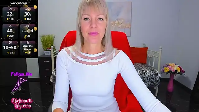 Snapshot of Anita_Tayson chatting on October 7, 2025, 6:10 am Anita Tayson online show from October 7, 2025, 6:10 am