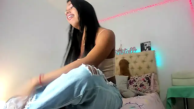 shantallhotxx online show from October 10, 2025, 1:48 am