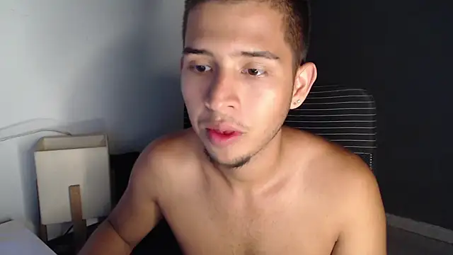 Snapshot of harold_18_ chatting on May 7, 2026, 5:51 pm harold 18 online show from May 7, 2026, 5:51 pm