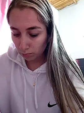 Iris love18 online show from March 2, 2026, 1:40 pm