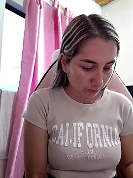 Iris love18 online show from March 29, 2026, 11:05 pm