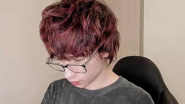 liamelf online show from February 11, 2026, 5:23 am