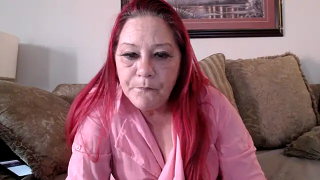 LexxiLeeds online show from October 11, 2025, 7:23 pm