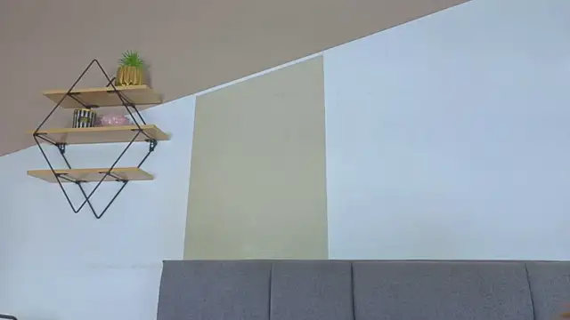 Snapshot of mailin18 chatting on September 9, 2025, 11:48 pm mailin18 online show from September 9, 2025, 11:48 pm