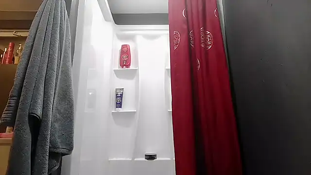 Snapshot of Glitt3rqueen341 chatting on October 2, 2025, 10:44 am Glitt3rqueen341 online show from October 2, 2025, 10:44 am