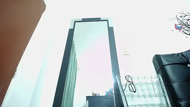 Snapshot of candyladyboy chatting on February 8, 2025, 9:57 pm candyladyboy online show from February 8, 2025, 9:57 pm