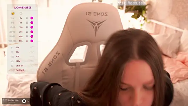 linessssa online show from November 7, 2025, 5:02 pm