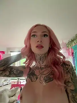 Stella-Kink online show from June 2, 2026, 2:08 pm