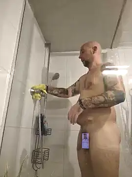 gustlgail online show from March 23, 2026, 3:49 pm