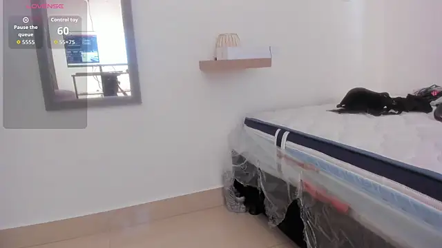 Amina hafsa online show from December 22, 2025, 9:01 pm