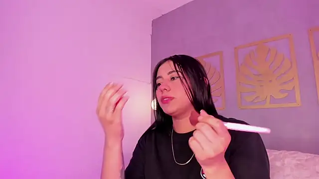 majo rosse  online show from March 24, 2026, 7:19 pm