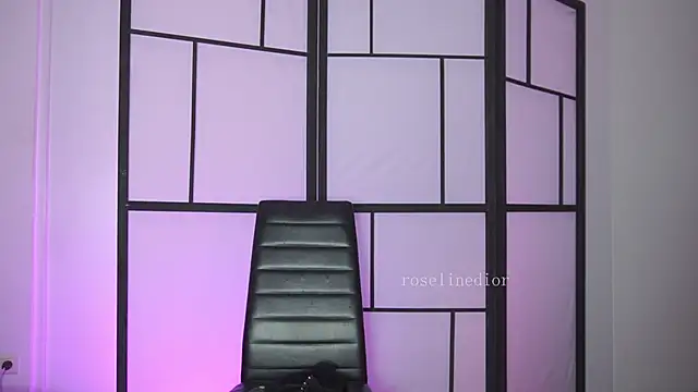 Snapshot of roselinedior chatting on February 26, 2026, 3:00 pm roselinedior online show from February 26, 2026, 3:00 pm