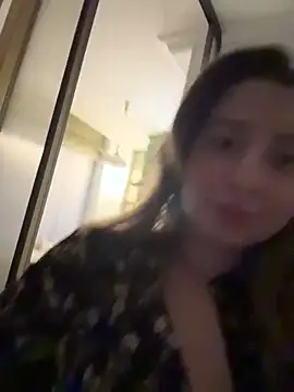 curvyflawless online show from April 16, 2026, 3:57 pm