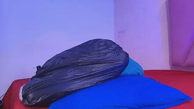 arl chloee online show from October 9, 2025, 3:15 am