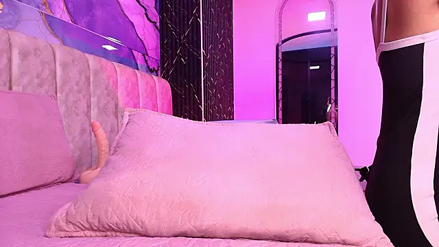 arl chloee online show from March 20, 2026, 3:11 am