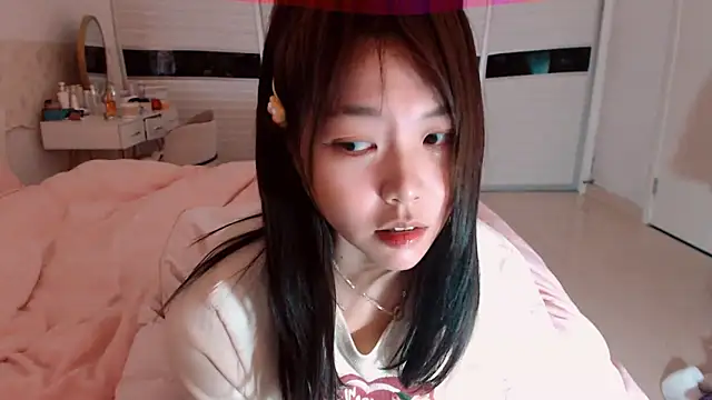 -Lucky Girl online show from March 2, 2026, 5:19 am