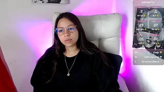 SamanthaRoldaan online show from March 11, 2025, 4:07 pm