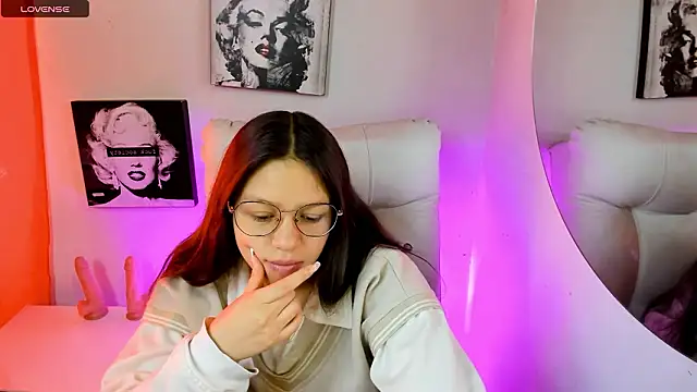 SamanthaRoldaan online show from March 13, 2026, 3:07 pm