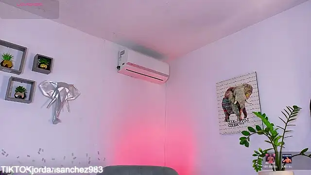 Snapshot of JordanSmiith_ chatting on February 21, 2026, 8:10 pm JordanSmiith online show from February 21, 2026, 8:10 pm