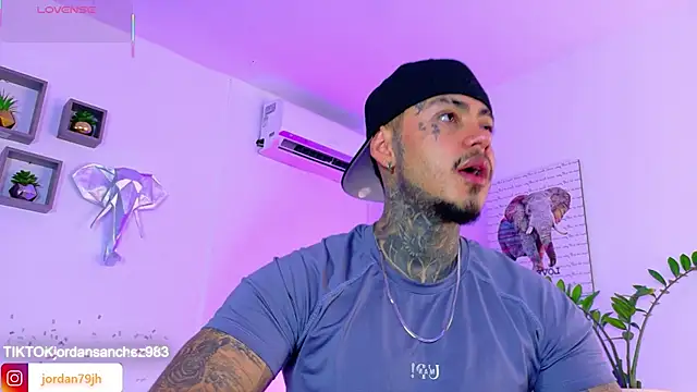 JordanSmiith  online show from June 2, 2026, 9:06 pm