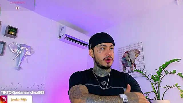 Snapshot of JordanSmiith_ chatting on June 21, 2026, 4:09 pm JordanSmiith online show from June 21, 2026, 4:09 pm