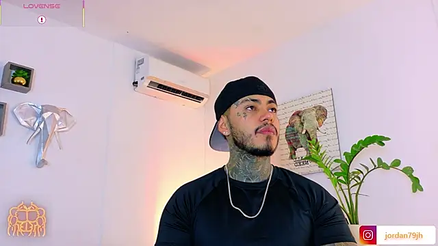 Snapshot of JordanSmiith_ chatting on July 11, 2026, 10:00 pm JordanSmiith online show from July 11, 2026, 10:00 pm
