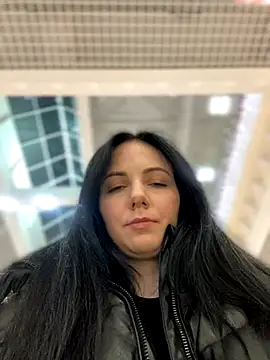 naughty lucifer online show from December 7, 2024, 4:03 pm