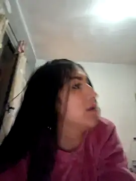  nicolehotshemale online show from April 15, 2026, 11:27 pm