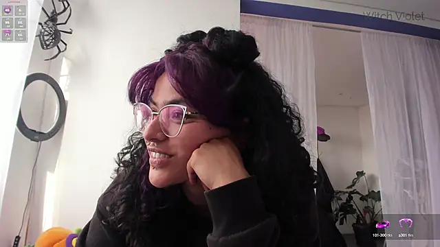 witchviolet online show from March 13, 2025, 8:43 pm