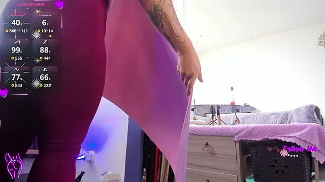 witchviolet online show from March 13, 2026, 3:40 pm