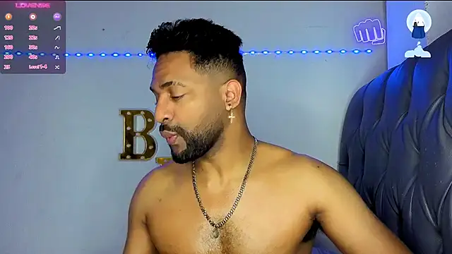 Snapshot of bbcblackhot34 chatting on February 3, 2026, 5:18 pm bbcblackhot34 online show from February 3, 2026, 5:18 pm