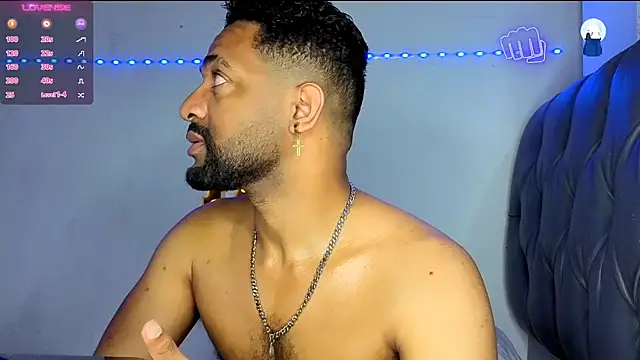 Snapshot of bbcblackhot34 chatting on February 4, 2026, 5:30 pm bbcblackhot34 online show from February 4, 2026, 5:30 pm