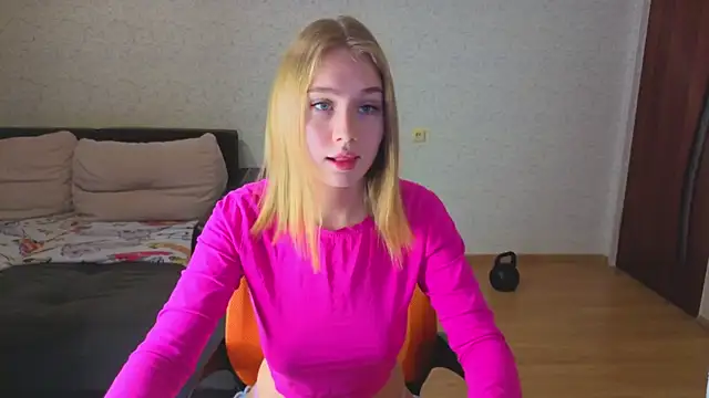 natali2550 online show from December 18, 2025, 2:23 pm