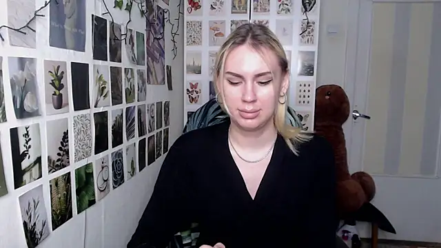 CapriScorpion online show from February 15, 2026, 2:14 pm