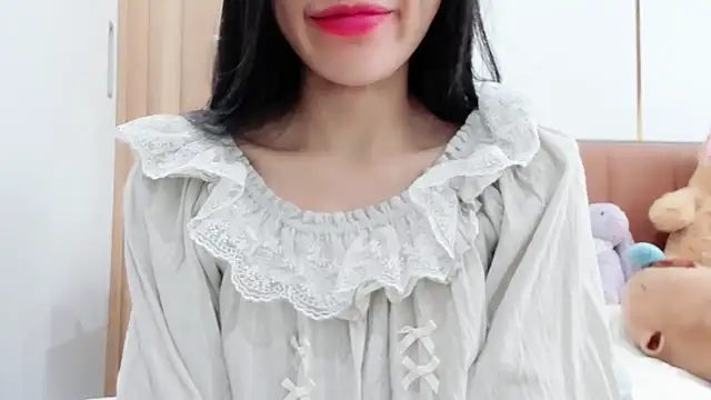 Snapshot of Lita-Julia chatting on December 30, 2024, 12:22 am Lita-Julia online show from December 30, 2024, 12:22 am