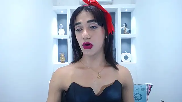 KatrinaQueen1 online show from March 18, 2025, 12:14 pm