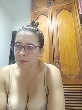 Snapshot of mademonsexy chatting on July 9, 2026, 3:43 am mademonsexy online show from July 9, 2026, 3:43 am